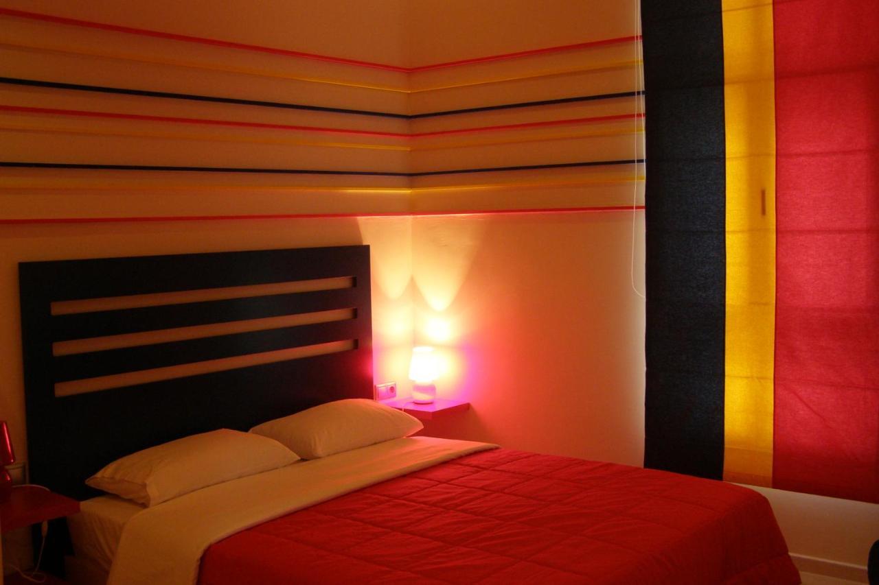 Room In A Neoclassical House - Ladybug Kastoria Zewnętrze zdjęcie